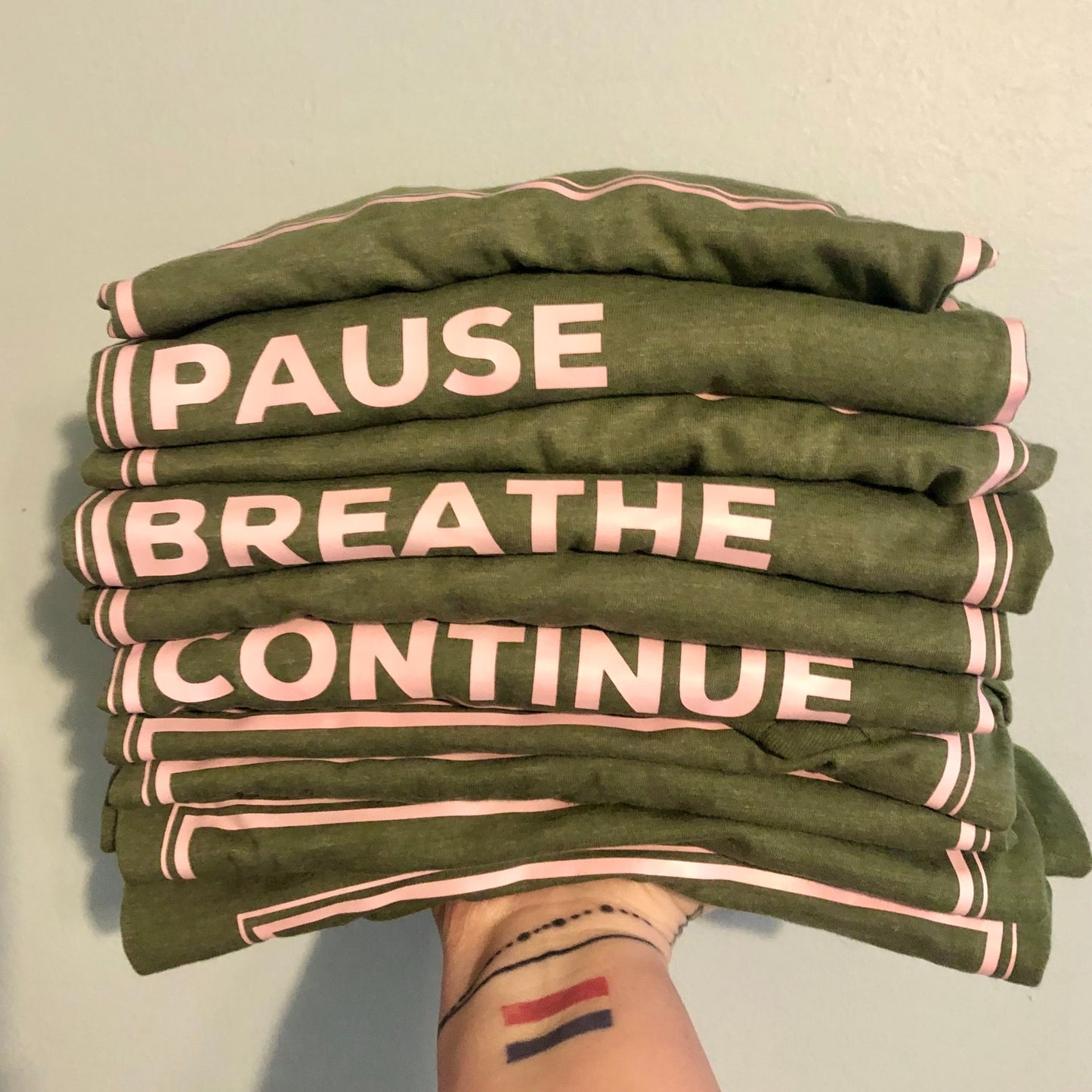 Pause Breathe Continue Green Short Sleeve T-Shirt